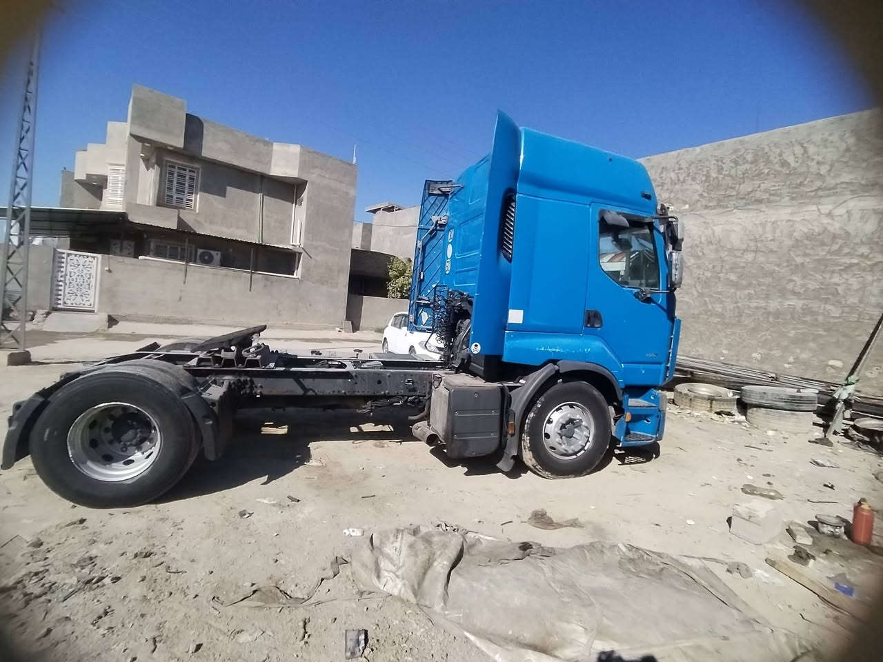 سلام عليكم للبيع رينو موديل 2007 مشترك كير اوتماتيك مربوطة فلات سنوية ساقطة تخم تاير السيارة جاهزة لشغل واي استفسار ***********
