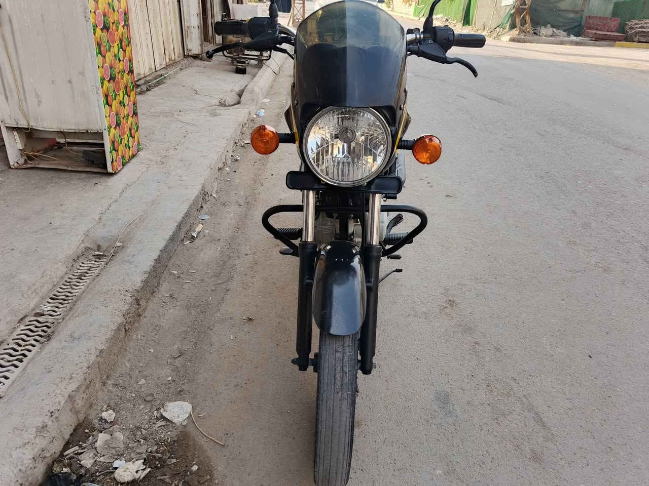 دراجه بوكسر للبيع موديل 23 اوراق اصولي اتروح اترقم دراجه مكفولة كفالة عامة كهربايات مكفوله محرك مكفول السعر 1350 بيه مجال بغداد الشعب رقم ***********
