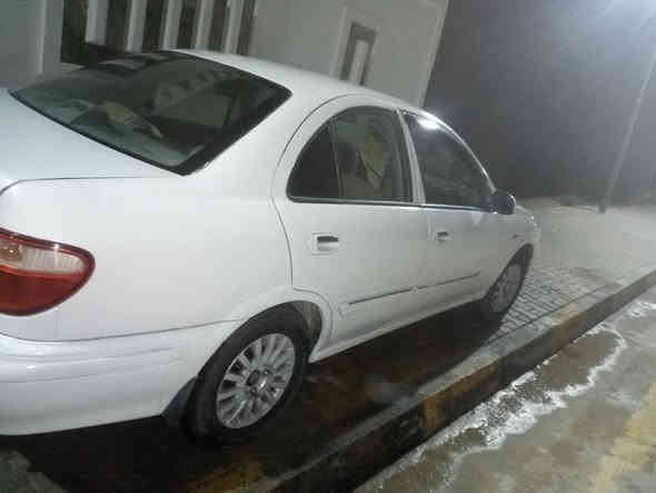 السلام عليكم
سني للبيع 
موديل 2001
رقم بغداد دولي 
تحويل مباشر 
صفره مؤسسه تحويل الى ابيض بقرار مرور
السياره جاهزة من كلشي بشرط ابره ماتحط عليها يأخذها 
باذن الله 
بيها لخه بسيطه براس جاملغ امامي ولخه شوي من وره حتى مابينها بس حك الله لازم نذكر 
محرك وكير خير من الله 
صدر جديد كهربائيات جديد 
داخل جيد جدا دوشمه 
السعر 66 وبيها مجال  
عنوان الأنبار . حديثه.بروانه
رقم هاتف ***********
