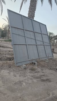كيسبان ثقيل • ٨٫٥×٢٠م • باب مخزن حديد