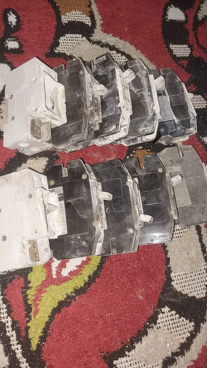 السلام عليكم
عندي ذني القواطع 10قطع 

شكد يسون بالبخت


**إذا كنت صاحب هذا الإعلان وتريد حذفه لأي سبب، رجاءا أرسل رسالة إلى الدعم الفني**