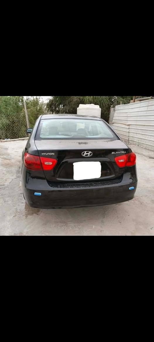 السلام عليكم
ادوات ادوات 
موديل 2010
سياره جديده وجاهزه
مكينه 2000
كصه جنطه شغل درجه اولى 
كير مكينه حداديه تبريد كله جاهز وكفاله
بيها شاشه جبيره +كامره دواره 
تحكمات ستيرن  
سعر 43 حتى اذا مراوس بتكسي النترا او افانتي
شراي يتصل   ‭***********
