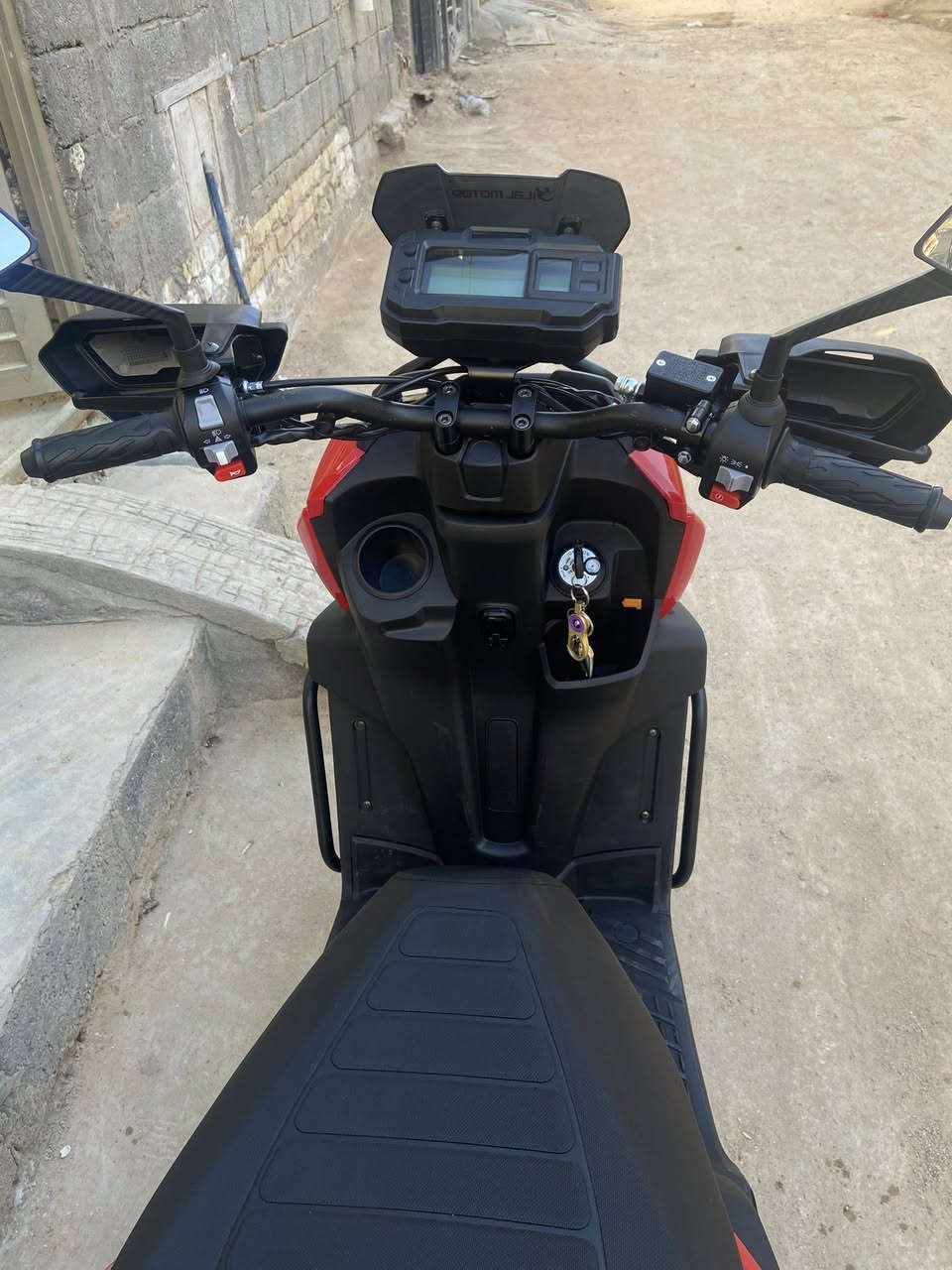 للبيع او مراوس
اباجي ايطالي محرك 150cc
جديده دراجه خاص او وتساب 
***********
