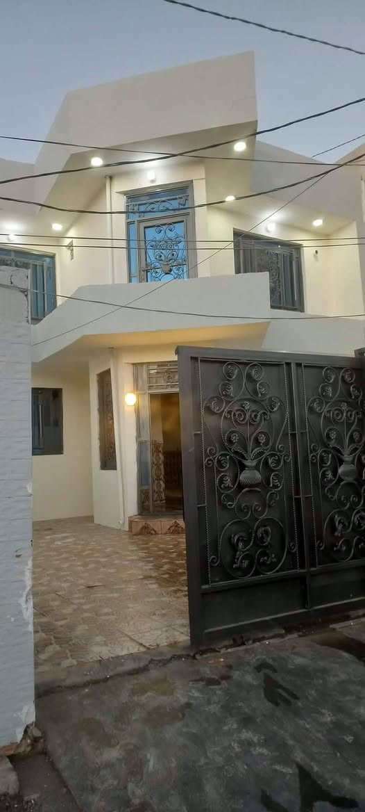 المساحه / 250
الموقع /الجبيريه الثالث بالبدايه  مقابل الطاقه
الغرف/4
الحمامات/2
سند /25 
السعر/ مميز
***********
