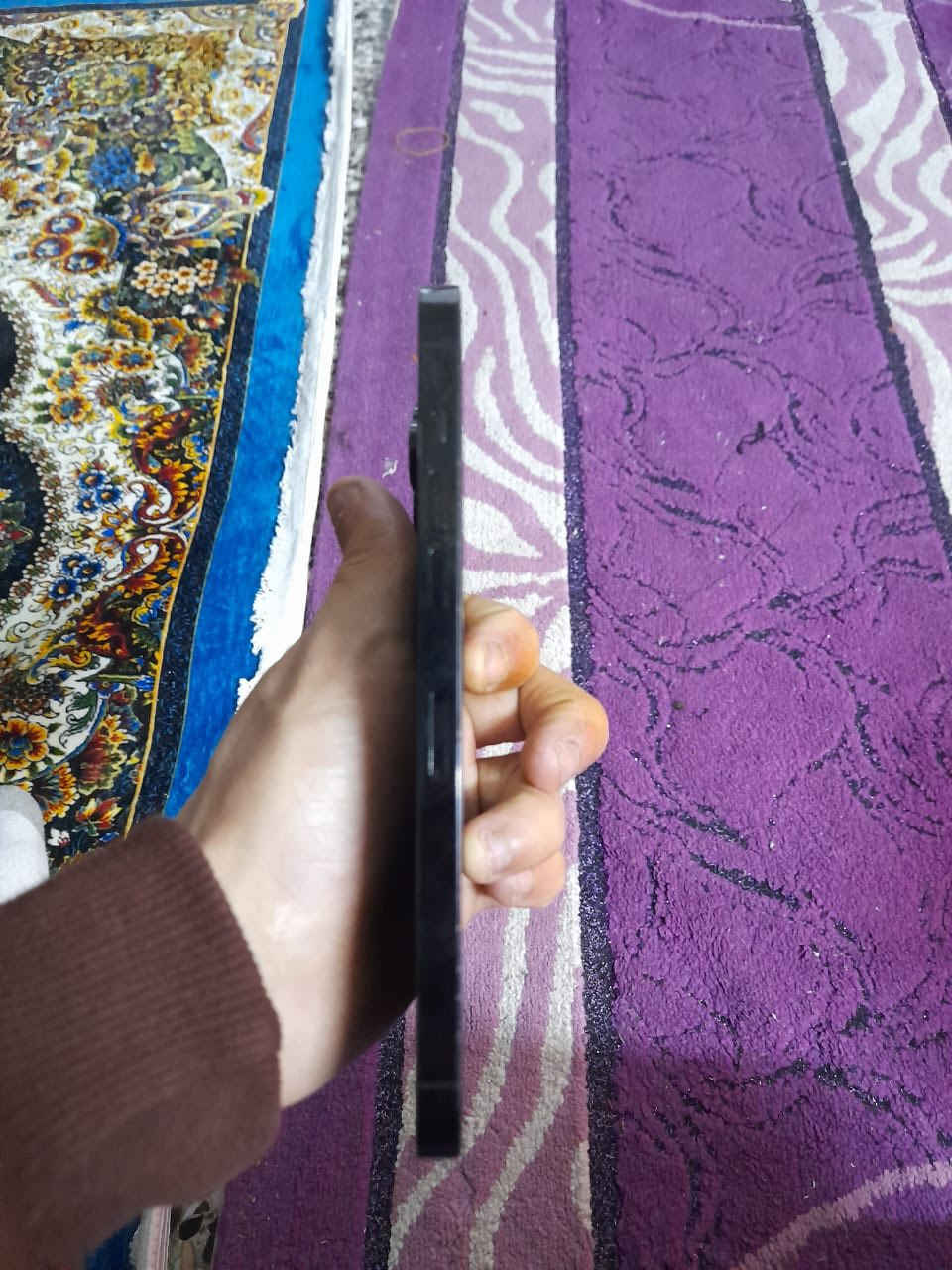 ايفون ١٤ برو ماكس
مبدل شاشة اصلية+ بطارية اصلية

شرط الفحص وين متريد 

الجهاز مابي اي مشكلة شغال 100٪ 

السعر 650 الف 

مكاني دوره طعمه 

***********
