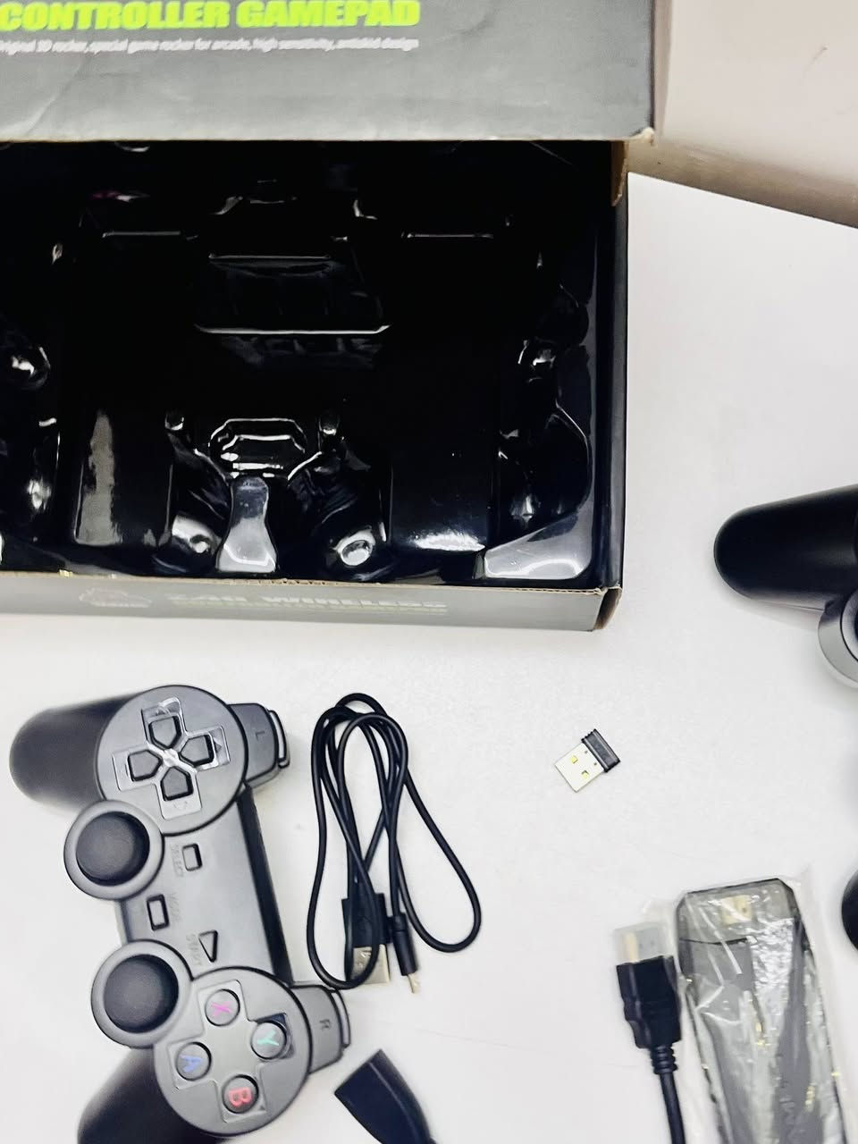 📢 للبيع: جهاز ألعاب Game Stick Lite (جديد باكيج أمازون 📦)
لأهل الذكريات والنوستالجيا، جهاز العاب "الأتاري" المطور، جديد وبقراطيسه (استيراد أمازون) مو مستعمل نهائياً.
شنو مميزات الجهاز؟
• الألعاب: يحتوي على أكثر من 10,000 لعبة كلاسيكية (ماريو، كراش، ألعاب السيغا، وبلايستيشن 1، وألعاب الأتاري القديمة).
• الربط: يشتغل مباشرة على أي شاشة بلازما أو تلفزيون بمدخل HDMI.
• التحكم: يجي وياه 2 يدات وايرلس (بدون واير) حتى تلعب براحتك من بعيد.
• الدقة: يدعم دقة 4K Ultra HD يعني الصورة تطلع واضحة جداً.
المواصفات:
• الحالة: جديد تماماً (New).
• المنشأ: بضاعة أمازون (جودة عالية).
• الذاكرة: رام 64GB محمل بكل الألعاب.
💰 السعر: 30,000 دينار (وقابل للتفاوض البسيط للشراي).
📍 المكان: (بغداد ).
🚗 يوجد توصيل / أو استلام مباشر: 
للاستفسار يرجى مراسلة الخاص أو الاتصال على الرقم: (***********)
