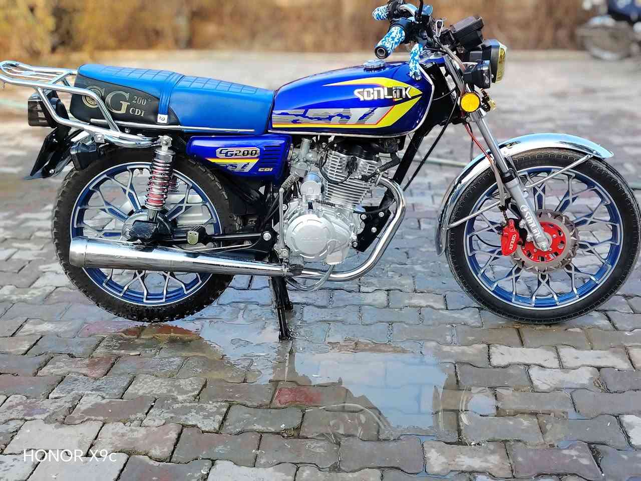 متاح دراجه سونيك ٥كيرالبيع محرك مامفتوح مديل ٢٠٢٤ سويجات🗝كامل كهربيات💡كامل نشاط فول سرعه فول دراجه 🏍حلوه كل نعص ماكو  تاخذه وتدعيلي والله ربع واحد ماتصرف عليه شراي خابرني طالب عليهه٦٧٥او بيهه مجال بصيط أو إذا اكو امراوس ويه ٤ كير اراوسس
***********
