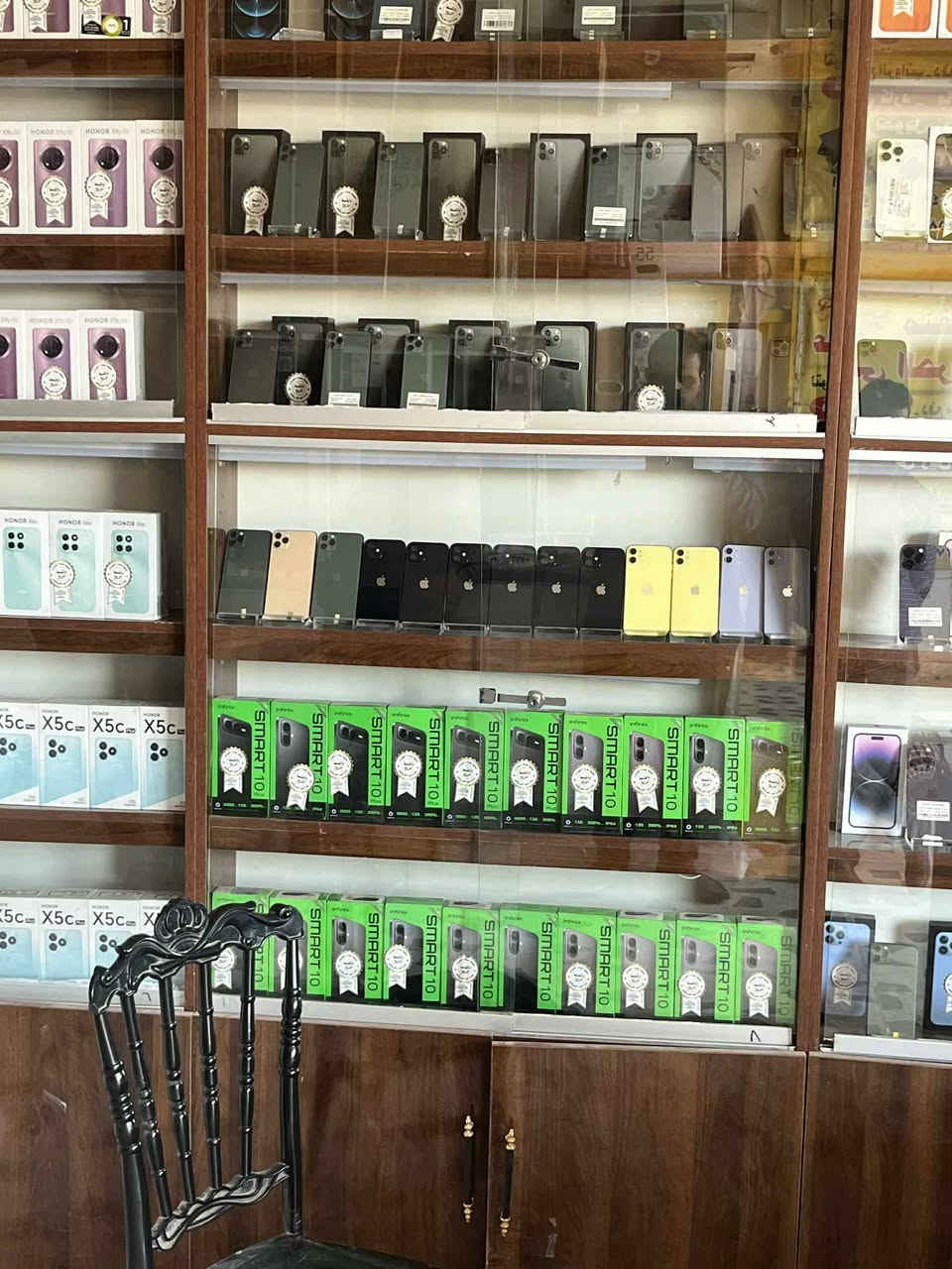 رفوف اجتي أف تركي ملمس ناعم خارج داخل شغل درجه أولى جام سلايت ابو 6 زجه جام درجه أولى ع طول حام
6 رفوف رتفاع 270 سم عرض 100 سم سعر خياااال 
القطعه 150 الف ابيع 6 قطع فقط فقط 
***********
***********
