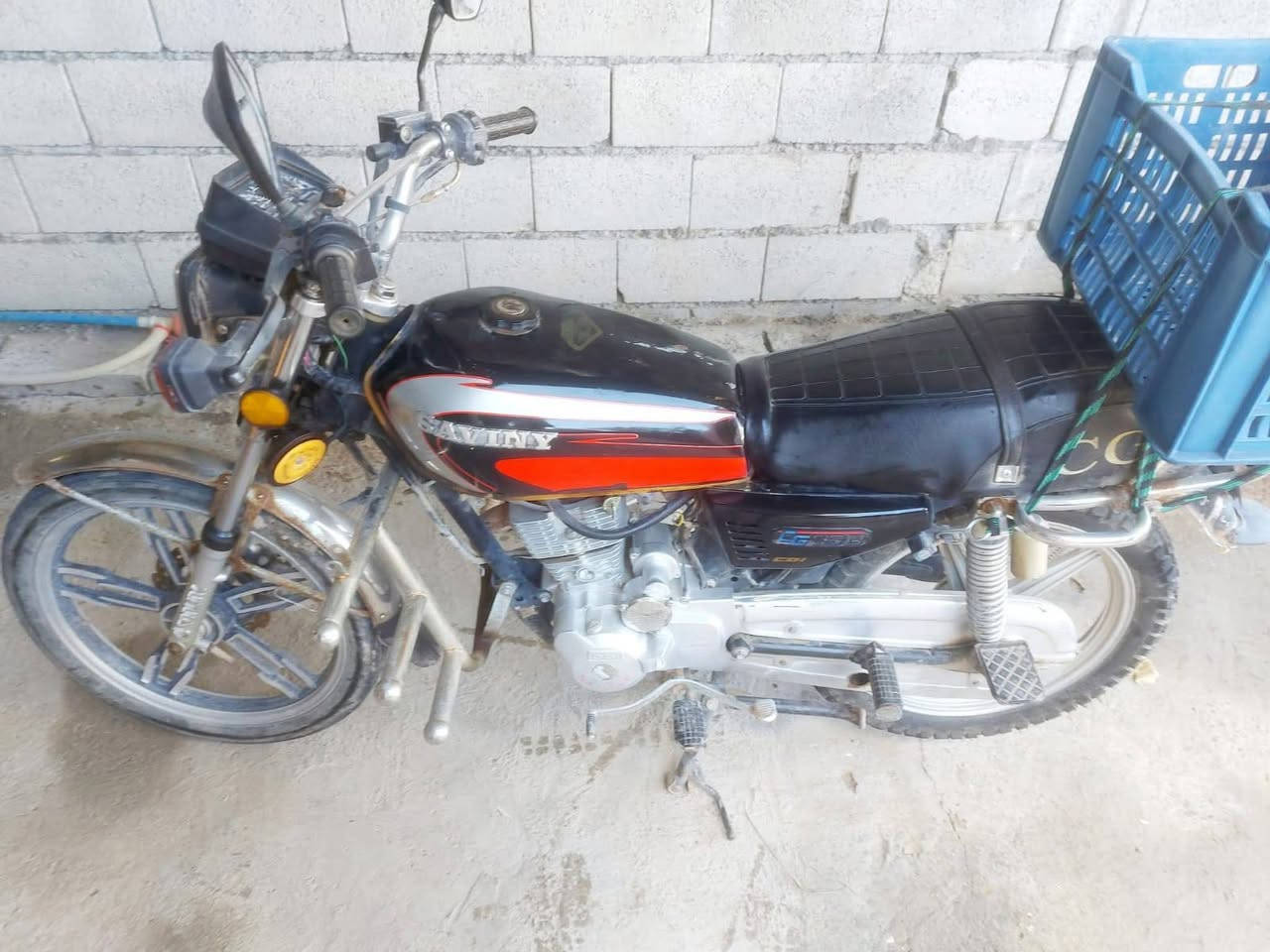 دراجه سيفان مديل ٢١  نضافه فول شلعه ومعدل السعر ٣٩٠ وبيه مجال بسيط الشراي يتصل مكان تقاطع القدس***********
