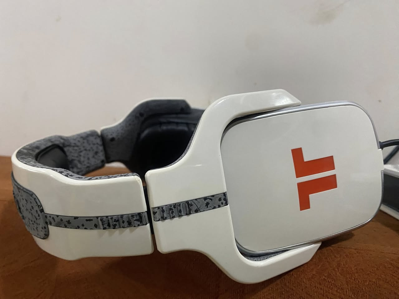 عيني هذا جهاز طلعلي بالامزون مال اكس بوكس او بلي فايف 
الي يفيده يراسلني خاص سعره ٣٥


**إذا كنت صاحب هذا الإعلان وتريد حذفه لأي سبب، رجاءا أرسل رسالة إلى الدعم الفني**