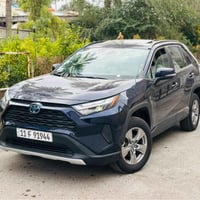 راف فور 2024 XLE هايبرد السيارة ماشية 5 الاف فقط   الضرر بارد فقط بلجا...