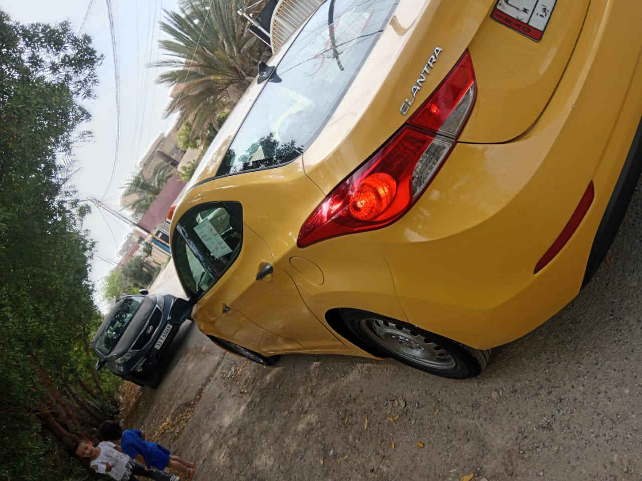 الانترة وارد أمريكي موديل ٢٠١٣  حادث بنيد مصلح نفسة ليبل واحد كير مكينة خير من الله  /كير عادي/ بسمي سيارة مصفرة هيه وغرامات  سيارة نصبتها حلوة  رقم انكليزي الجديد  هذا  السعر ٩٥  ورقة  للاستفسار  *********** وال موشراي لايتصل ويعلق ويكسر بحلال العالم  تحياتي للجميع
