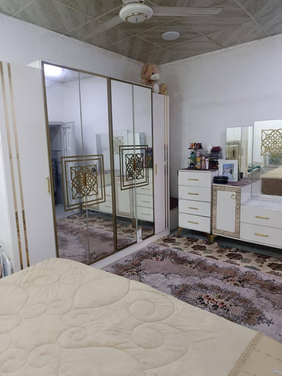 للبيع اتصل بالرقم حي العسكري السعر 450مكلف بالنشر ***********
