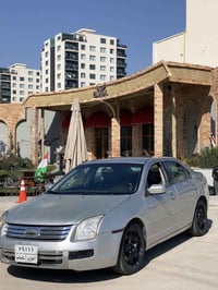 فۆڕد ڤیوژن 2009 خلیجی  مەکینەی ٦ بستۆنە  تەنها دوو پارچەی بۆیاخی ئەورو...