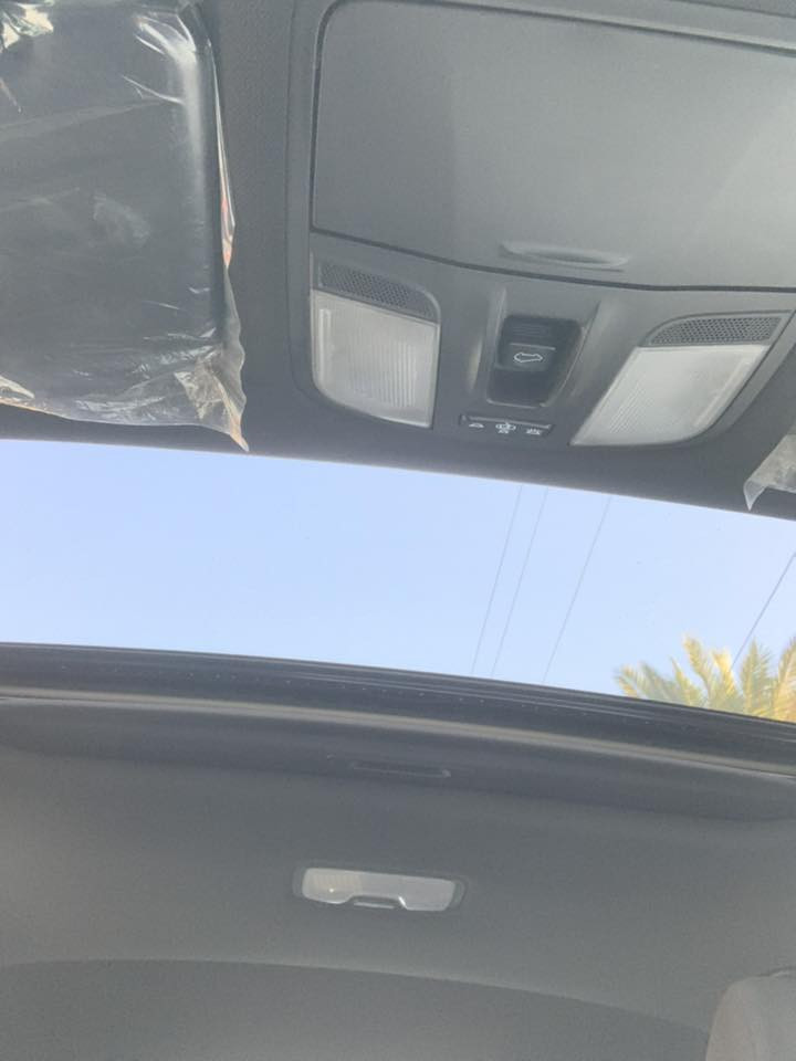 السلام عليكم للبيع هوندا كونا موديل 22 الأين فول مواصفات ماشيه 53 الف رقم بغداد باسمي حادثه جاملغ وبنيد ومبدلات نفس اللون بدون صبغ والباقي مكفول السعر145 $ وبيها مجال بسيط للاستفسار الاتصال ع الرقم *********** العنوان بغداد كراده
