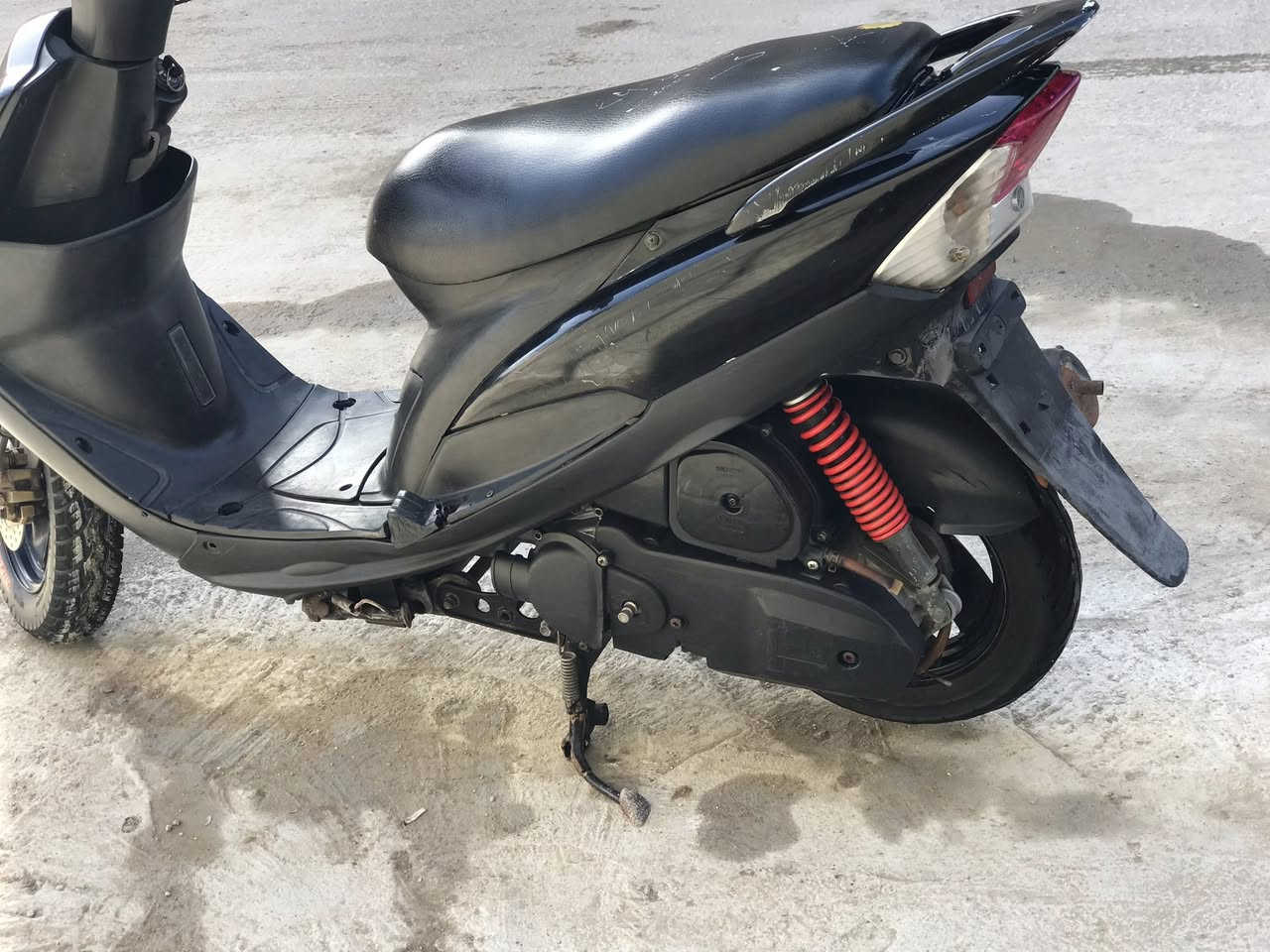 السلام عليكم عدله للبيع مكفوله من كلشي وكله بلادي بيها نواقص بسيطه كلش مكينه تخبل مامفتوحه شلعه ومعدل نعومه تخبل الدراجه شوفت عينك مكاني بابل المدحتيه الحمزه الغربي سعرها 800 وبيها مجال قليل باقي التفاصيل خاص


**إذا كنت صاحب هذا الإعلان وتريد حذفه لأي سبب، رجاءا أرسل رسالة إلى الدعم الفني**