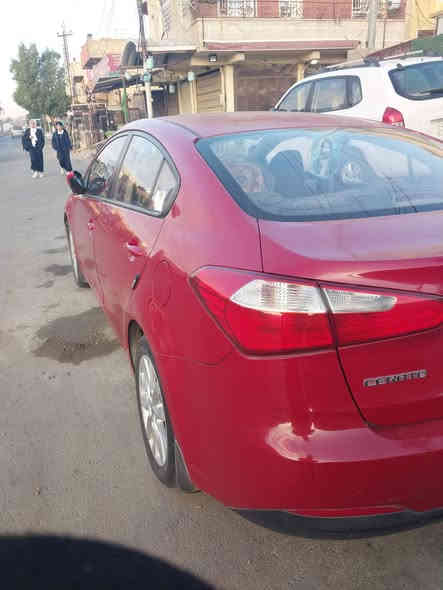 السلام عليكم اخواني سيراتو ١٥ رقم بغداد محرك ١٦٠٠ مكفوله من الصبغ عدا شبر بدايه البنيد عالبارد السعر ١٢٥ عنوان بغداد مدينه الصدرقطاع ٤ رقم الهاتف ***********
