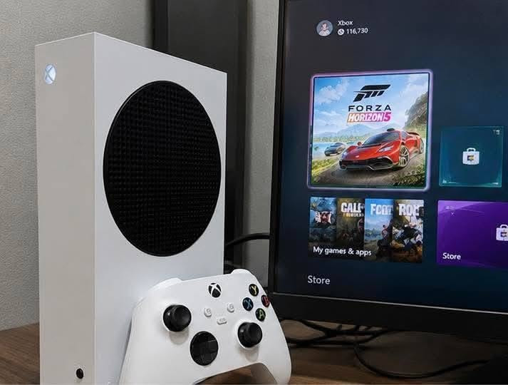 Xbox Series S 512GB للبيع
✅ إصدار 2022 5/17

✅ نظافة 100%

✅ لوك ستيكر (بعدهم ما مفتوحين)

✅ غير مصلح نهائياً

✅ شغال 100% بدون أي مشاكل

✅ كامل الملحقات والكارتون

✅ افحص وين ما اريد
بل اضافه وياه يده كيم سير g7
هارد 1T

الجهاز استخدام شخصي ونظيف جداً 

💰 السعر450,000 دينار بي مجال بسيط

📍 الموقع: الموصل


**إذا كنت صاحب هذا الإعلان وتريد حذفه لأي سبب، رجاءا أرسل رسالة إلى الدعم الفني**