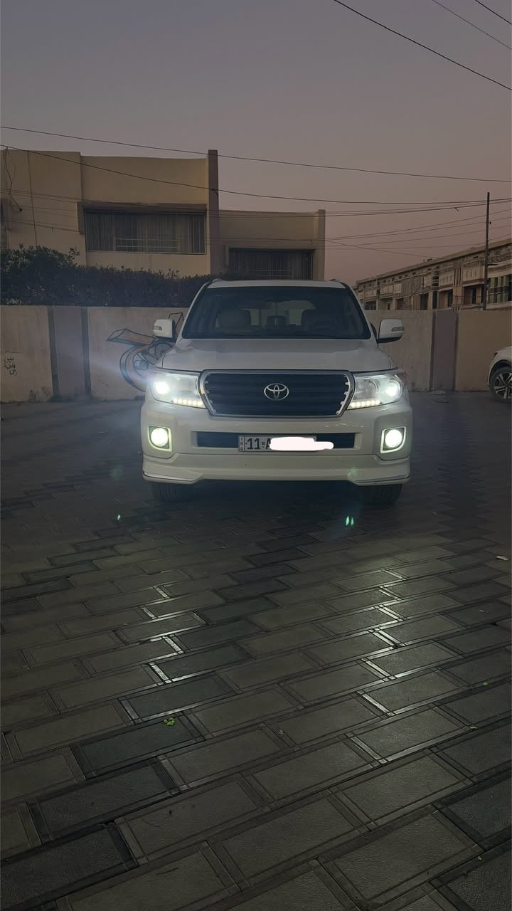 بسم الله يا الله 
لاندكروز موديل 2008   موصفات VXR للبيع 
السياره فول مواصفات السياره نظيفه جدا داخل وخارج  
السياره مرتبه شوفت عينكم تجي 
بمواصفات بصمه دخول   بصمه تشغيل  
شاشه كامره والسياره تجي دبل اسبير  
ومحرك V8 4600
اثمانيه اسلندر 
الكير اوتو (اوتماتيك)
السياره حلوه ومرتبه 
  صبغ جزء بسيط يعني ربع قطعه صبغ فقط لا غير هزه جديده ومرقم بغداد  الرقم الإنكليزي الجديد تحويل مباشر باسم المشتري حبايب 
//مكان السياره بغداد حي الجامعه ❤️
ومعروضه للبيع او للمراوس 
وهذا رقمي للتواصل حبايب 
راسلني واتساب او خاص تدلل اثنينهم موجود 
***********
وهاي قناه التلي بيه اهواي سيارات معروضه حبايب تحياتي الكم

https://t.me/ali1hhm
