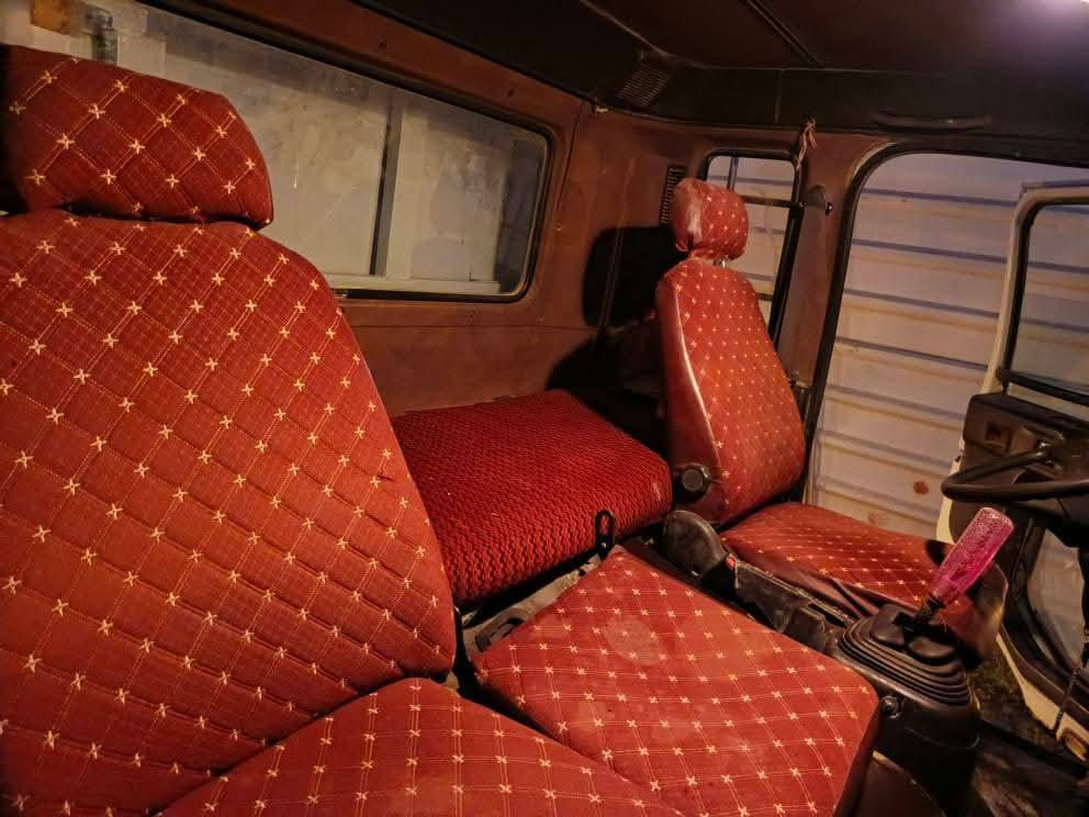 سلام عليكم  نيسان  البيع طول سته وربع سياره حلو جاهزه العمل السنوي الغايه 2027 رقم الهاتف ***********
