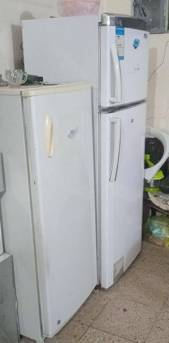 هاي ثلاجات عدد ٣ كلشي مابيهم  فقط لباب واكعه اريد كلهن شلع ب١٢٠ الف مكانهم  قرب جامع انداء


**إذا كنت صاحب هذا الإعلان وتريد حذفه لأي سبب، رجاءا أرسل رسالة إلى الدعم الفني**