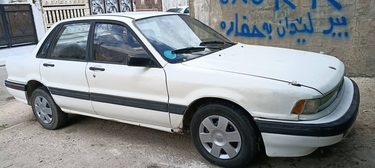 گلانت موديل 1993 ماكينه 63 كابريتر ماكينه تعمير عام كراوه بێ دەعم و لێدران لايت بگلايت  فلجة هةموو مضبوط تةقةو رقه بةشرت رقم سنوي اسلي وكاله بةناوي خومه بشرتي ك گيرو ماكينه اوليات قرداري مةدني  هةمووي بشرت 

*********** أربيل, العراق
