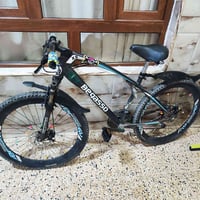 للبيع سعر 70 مناقصو اي شي تواصل 07515418266