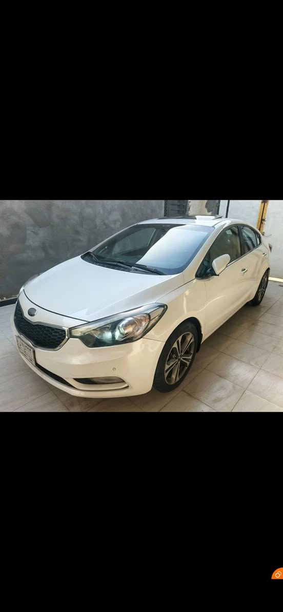 على عشاق سيراتو الجديد موديل 14 مكفوله من الضربه والتبديل والفتح سياره جديده ماشيه 100 فول مواصفات بصمه تشغيل وبصمه ابواب رقم بغداد سياره جديده بمعنى الكلمه محرك وكير شرط مامفتوحات تبريد تدفيه استخدام نازك السعر 130 ***********
