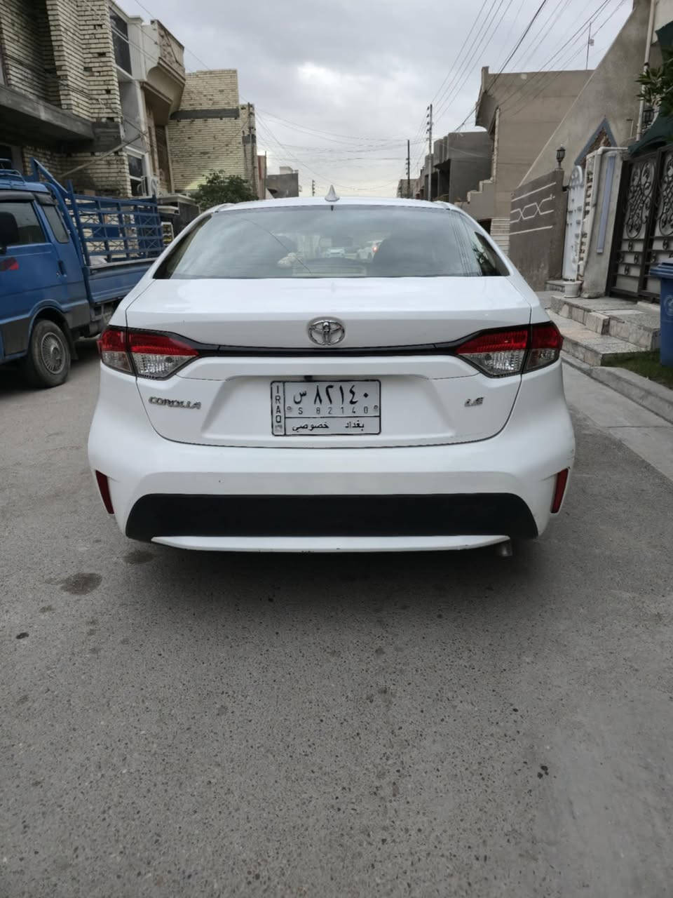 السلام عليكم عندي كورلا 20
امريكي حادثها موضح بلصوره
مواصفات le
مكينه 1800
هند بريك بصمه واتو هولد
سياره بيها طخه بلهلال فوق التاير  الخلفي.
معدل بارد ماامبينه.
حادثها امبدل جاملغ جهه السائق بلاردن
سياره. صارلها 5 سنوات عندي تبريدها ثلاجه الي مهتهم ويشوف السياره تفيده هلا بي ياخذها ويشلع عيوني
رقمها بغداد الدوشمه الي موجوده هي قديمه غيرت دوشمه مالتها
***********
بغداد الدوره مكانها.
