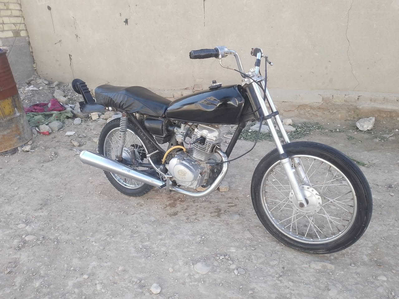 سلام عليكم دراجه للبيع نضيفه احله بعد من صور محرك ارشا نضيف كلك كلك (السعر خااص) مكاني دوانيه قضاء عفك ***********
