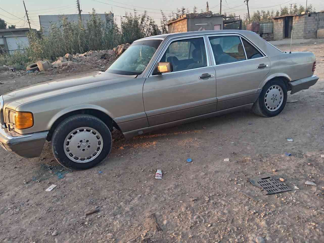 السلام عليكم مارسيدس وارد امريكي للبيع  موديل 86 محرك وكير بلاد تبريد حداديه ادامه كامله رقم بغداد انكليزي المكان بغداد تقاطع النهروان السعر 65 وبيه مجال مكلف بل نشر هاذا رقم صاحبه ***********
