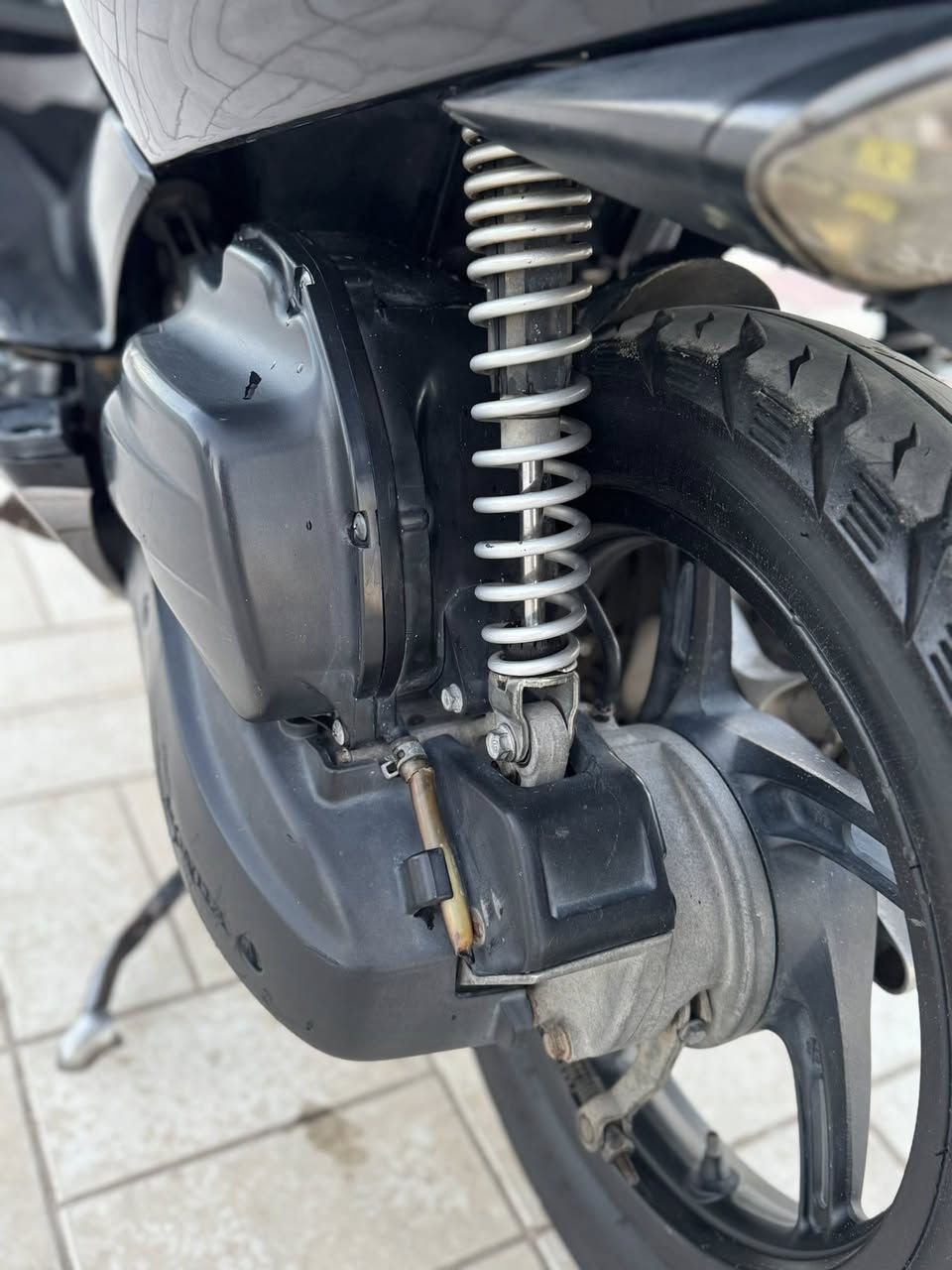 السلام عليكم للبيع دراجه pcxجيل الاول دراجة مال رمبه مديل16 ماخذها رمبه الدراجه على  ايدي حجم مكينه 150ياباني الاصلي دراجه جديده مال جناي  سويجين  بيه 
ياباني الاصلي دراجه كامله أستان كهربائي حساس ازدحام ٢حرف Aدراجه جديده الدراجه مكينه لوك شلعه معدل خير من اللّٰه دراجه تكول جديده بمعنئ الكلمه واحلا من الصور  دراجة مكينه مكفوله اي نقص مابيه
السعر مليون و250 مجال قليل ***********المكان  بغداد الكرخ
