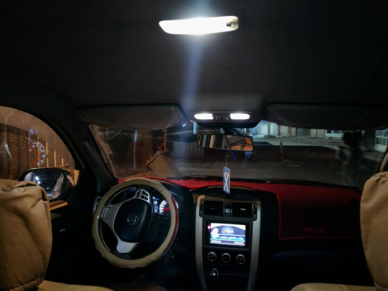 بيك اب فتون مديل ٢٠١٨ للبيع او مراوس بدوج كرفان حسب القناعه استلام الشركه بسمي سياره استعمال شخصي فقط ماشيه ٥٤ الف كيلو مكفوله كفاله عامه للاتصال
***********
