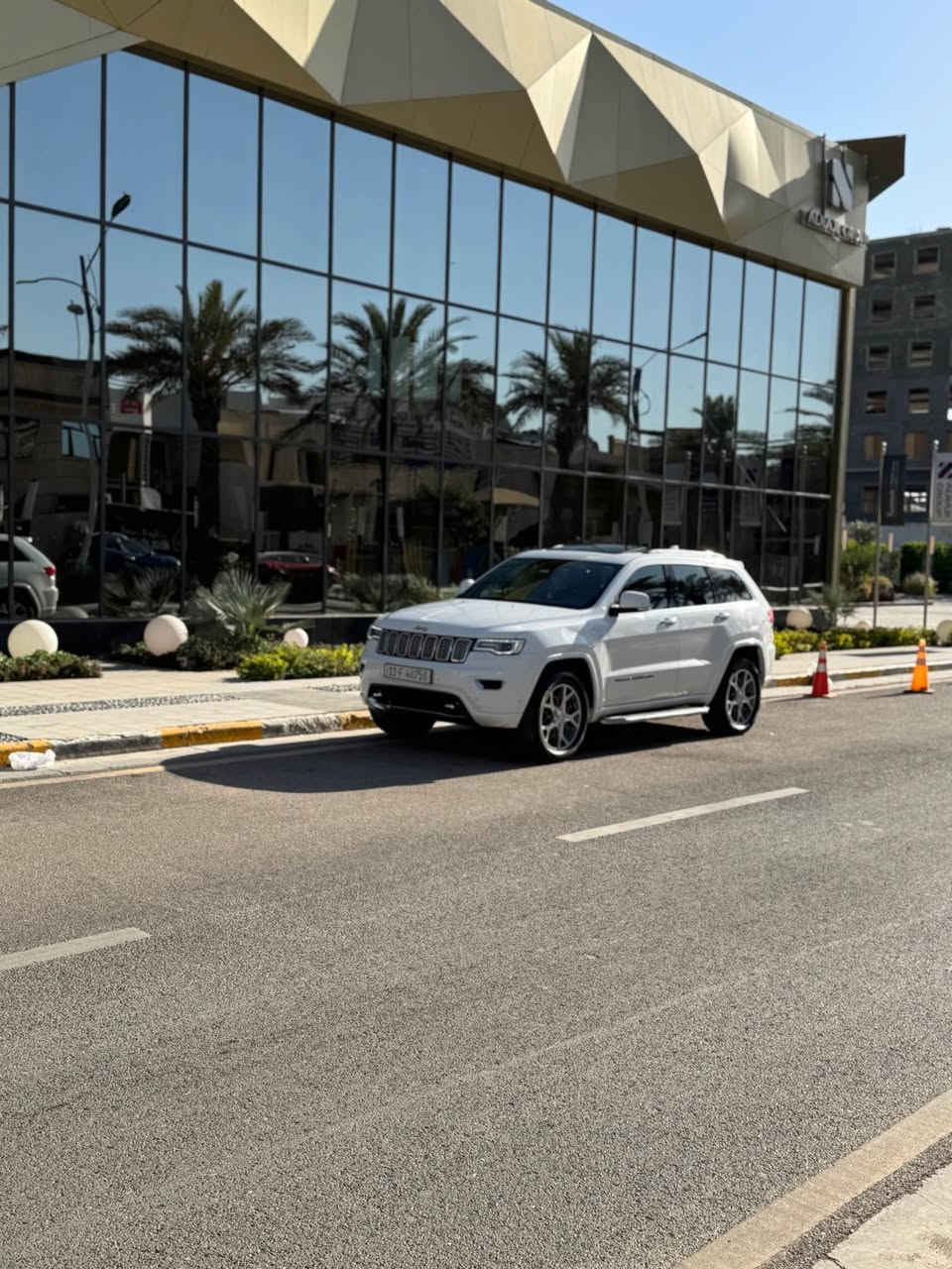 السلام عليكم سياره جيب أوفر لاند موديل ٢٠٢١ خليجي فول مواصفات 3600 ميحتاج أذكر موصفات أعلى فئه بل الجيب السياره أخت زيرو جديده بمعنى الكلمه ماشيه قليل جدا دواخل جديد خارج جديد الشراي يتصل *********** علما اني مكللف بل النشر سياره مكان السيديه بغداد, العراق
