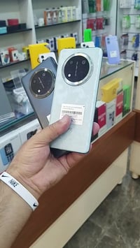 هونر x9c مستخدم النظافه 100% متوفر في مركز هيثم للموبايل والاكسسوارات ...