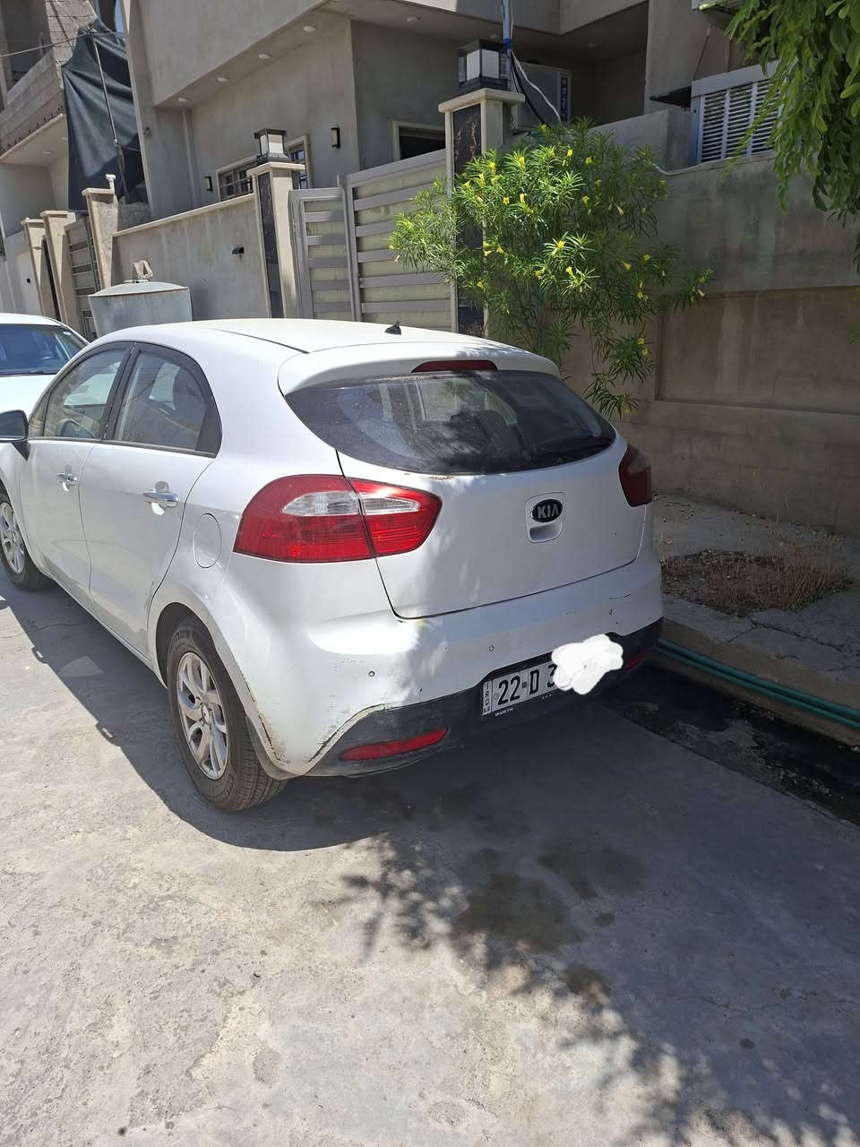 كيا ريو هاشباك 2013 بيها طخات وصبغ مكانتين تبريد ثلج فتحة سقف  محرك 14 باسمي  مكاني الموصل كوبون بانزين وكاله او تحويل السعر 80 موبايل ***********
