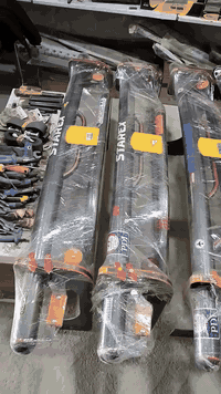 ---

🚗⚡ وكــالة الجــنابي للأدوات الاحتياطية وكماليات السيارات
✨ المكان اللي من تدخل بيه… تعرف إنك راح تطلع بقطعة ترضيك 100%.

📢 وصلت أحدث الشحنات – وبأسعار محدودة جداً!

🔥 المتوفر حالياً (أقوى تشكيلة بالسوق):

🔹 دروعة ستاركس – نيسان – هاسيه – جنبي ناصي – فتون
✔ حديد ثقيل
✔ قياسات دقيقة
✔ تثبيت مضبوط… بدون أي تعديل

🔹 سوبايات ستاركس طيّارية
✔ متانة عالية
✔ جاهزة تركيب
✔ شكل نظيف يرفع من واجهة السيارة

🔹 دعاميات ستاركس 2016
ألوان: أبيض – سلفر – بحري
✔ صبغة نقية
✔ جودة ممتازة
✔ متوفرة بكميات… 

🔹 مازدات ستاركس
🔹 جام مازده ستاركس
✔ وضوح عالي
✔ سماكة ممتازة
✔ سعر منافس جدًا

---

🎯 ليش الزبائن يختارون وكالة الجنابي؟
• لأن القطعة نظيفة وتبقى وياك
• لأن الأسعار معقولة وتنافسية
• لأن التعامل راقي والبضاعة مضمونة
• ولأن الشحنات توصلنا أول بأول ✔

---

📍 العنوان: كربلاء – طويريج – مقابل شارع حي الصناعي
📞 الاتصال: ***********
👤 إدارة: أحمد الجنابي
