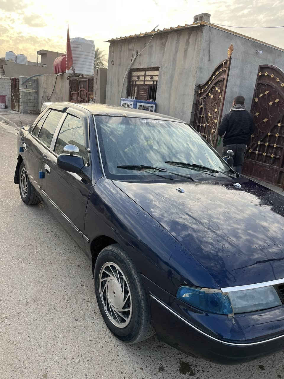 سلام عليكم كيا سيفيه لبيع موديل 93 مكينه وكير خير من الله تخم تاير رقم بغداد سياره مصبوغه حزام لجماليه ***********////***********
