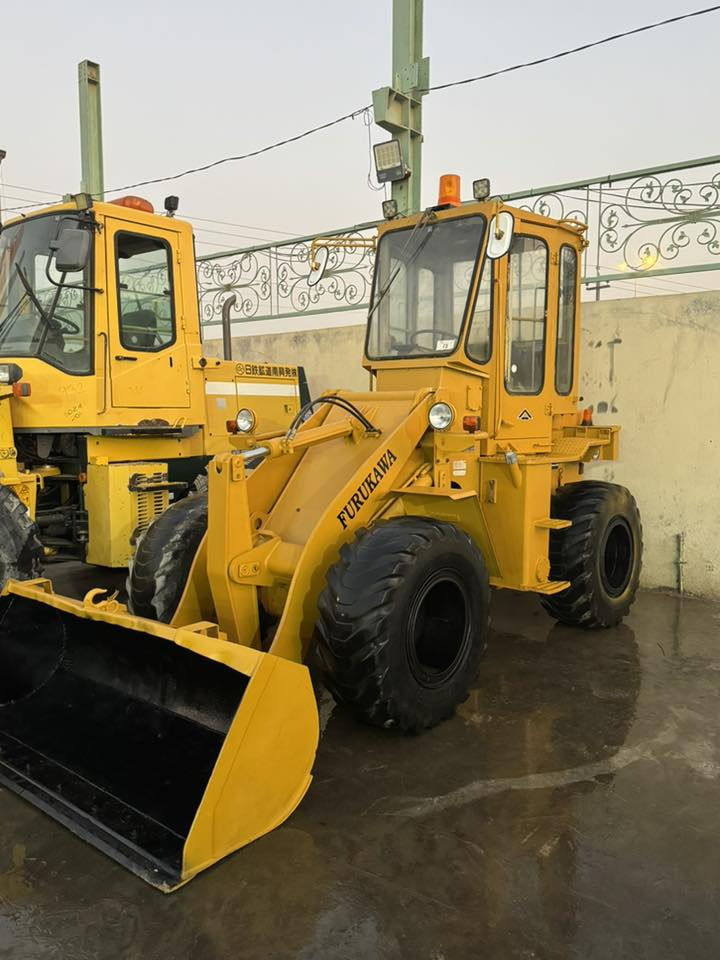 فوركاوه 80_Fl
مكينه ازوزه 4 سلندر كير ميكانيكي
دخول جديد وارد اليابان 
مشتغل 3700 ساعه فقط 
مامشتغل ولا ساعه بلعراق 
كلشي بلادي على وضع الشركه 
مكفول كفاله عامه 
جاهز للعمل 
العنوان النجف 
للاستفسار 
***********
***********
