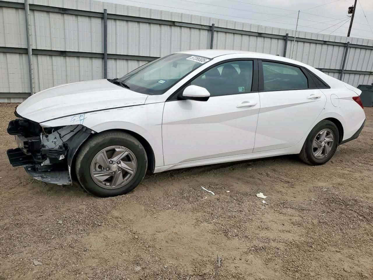 السلام عليكم النتراا2024 كلين بدون حادث فقط دعامية موضح حادثة بل منشور بدون ايرباك  مكفولة لاصبغ ولاتبديل فقط بارد بخشم لبنيد  ماشية17الف رقم بابل دولي بأسمي سيارة جاهزه نص فول رادار دشبول اكتروني مكاني حله السعر173وبيه مجال للأستفسار ع الخط
***********
