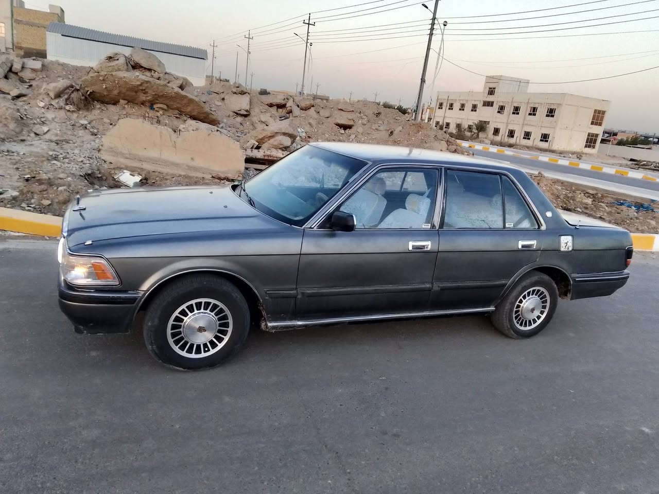 سلام عليكم للبيع سيدان تكم مديل 1991 ايسر بلادي رقم نجف الماني مشروع وطني راعيه يمي بناصريه تحويل ثاني يوم مكفوله من ضربه وكص ونقل وعيب شرعي وصوليات مكينه وكير 2ونص جدد توني شاده حاويه غرفه جديده دشبول ابطاين جدد حداديه جديده تخم تاير جديد كهربائيات كلها شغاله سياره جاهزة احله من الصور ترايك وين مايعجبك السعر 55 ورقه وبيه مجال العنوان ناصريه مركز شراي يتصل وبخدمته وهاذ رقمي ‏‪0780 519 1985‬‏
