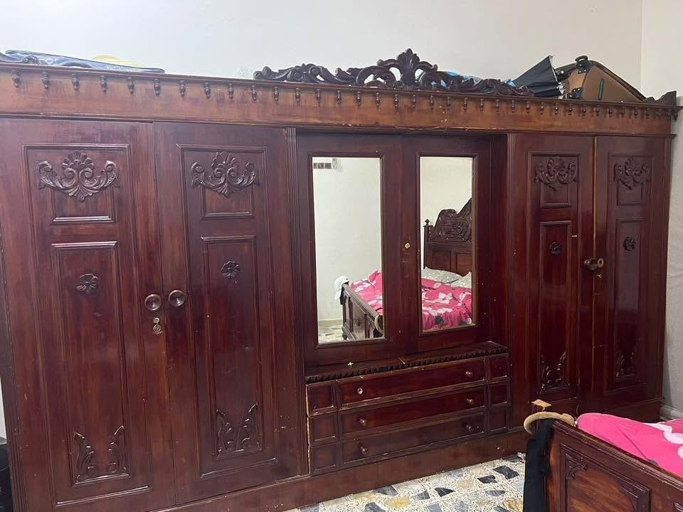 السلام عليكم غرفه احطاطه قديم للبيع
***********عنًوان الفلوجه
