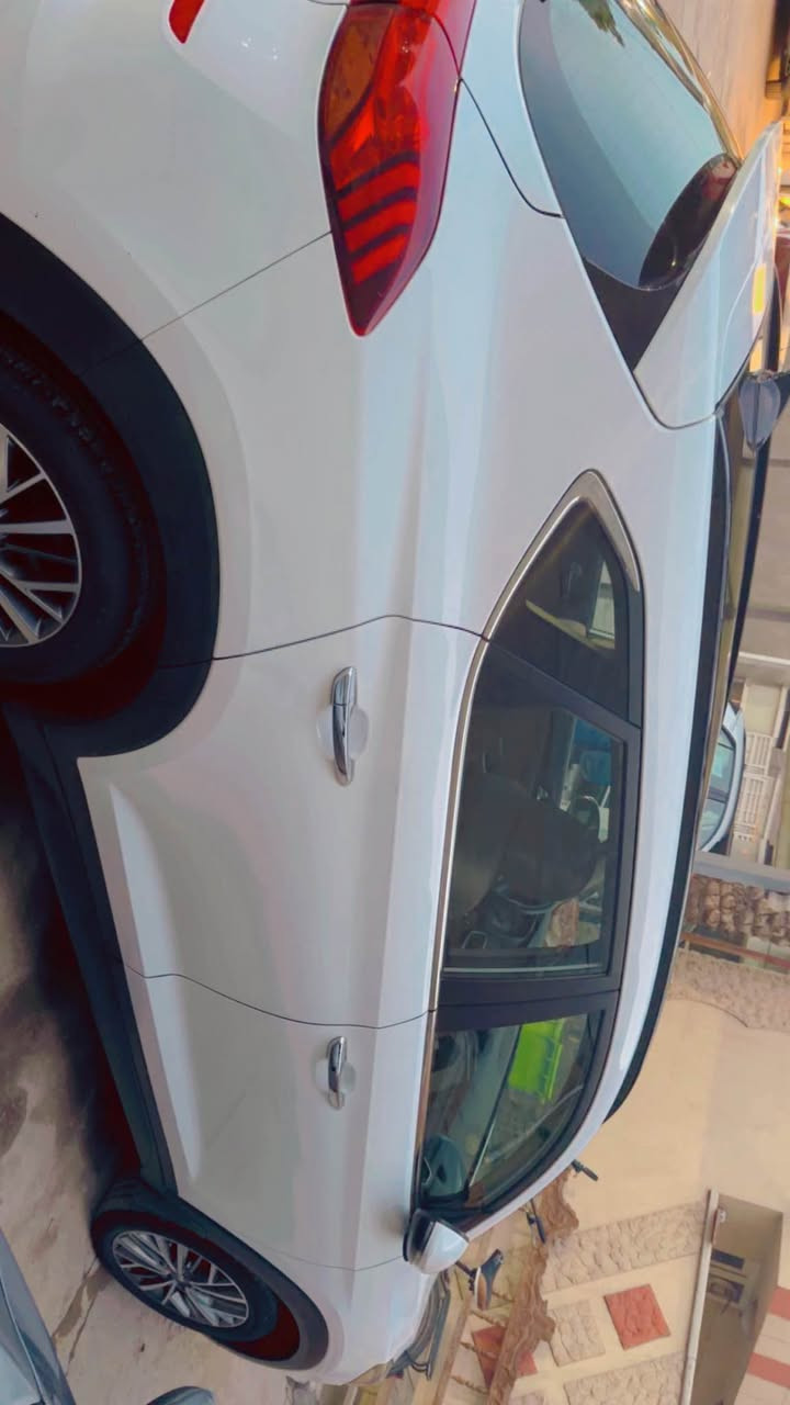 توسان خليجي موديل ٢٠٢٠ وكالة الكاصد مكفولة من الصبغ والضرر ماعدا بارد بالبنيد موضح بالصوره فول مواصفات بصمه فتحه سقف ماشيه ١١٥ اسبير منازل 
السعر ٢٠٥ بيها مجال 
للاستفسار ***********
السيارة موجوده السيديه او الجادريه بغداد, العراق
