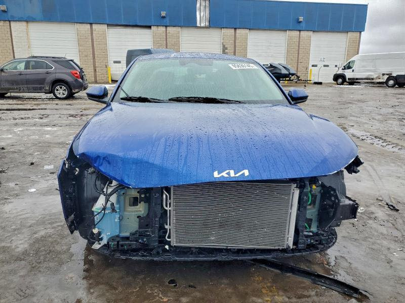 Kia K4 2025 
السياره مواصفات EX ماشيه فقط 9 الاف حادثها موضح بالصور 
واصل عمان حاليا ( بالحره )
تدخل حره وترهم كتاب شهداء 
***********
