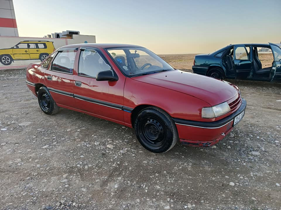 ***********
***********
ئۆپل مودیل 1990
محرک 20
گیرومحرک بشرت 
گیرئوتوماتیک
اربع تایرات جدید 
رقم سلیمانی سنەوی حتی 2028 جدید تحویل مباشر
سیارە مابی صرب 
صدر مالی جدید 
سعر 37 ورق 
مکان چم چمال قریب عل کرکوک شمشمل, السليمانية
