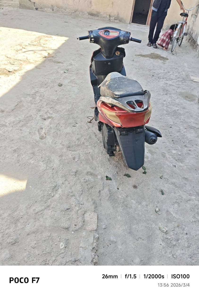 سلام عليكم اخوان دراجه سكنس فحل كامله من كلشي سلف هندر كلوب اشاير اصطاب دراجه خير منه معدل وسرعه فول الله شاهد سعر 250بيها مجال الطيبين وشراي يدلل علينه رقمي***********
