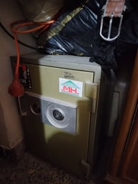 قاصه للبيع نظيفه جدا اخت الجديده استعمال قليل فلوس ماعندنا ٠٧٨٨٥٢٦٣٨٣٢...