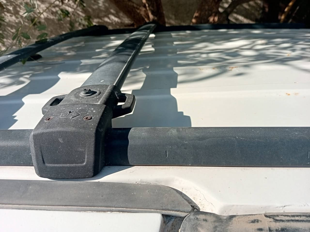 جيب شيروكي لاريدو 2008 بغداد بأسمي سنويه لغاية 2031 هزه جديده صار عشرة ايام السياره مصبوغه عام فيه ظربه بالتكمه الخلفيه وشويه من القماره شواصي لغود مكفولات وظربه جاملغ عكس السايق بدون دواخل تبريد شغال محرك بيه لاستيك ولف السعر 70 بيه مجال كلش بسيط للتواصل الاتصال ***********.  ***********
