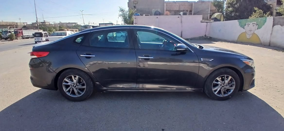 كيا اوبتيما موديل 2019  حادث قطعه وحده  خلفي بدون ايرباك باسمي رقم بغداد السعر 135 بيها مجال 
***********
مكان السياره بغداد البلديات
