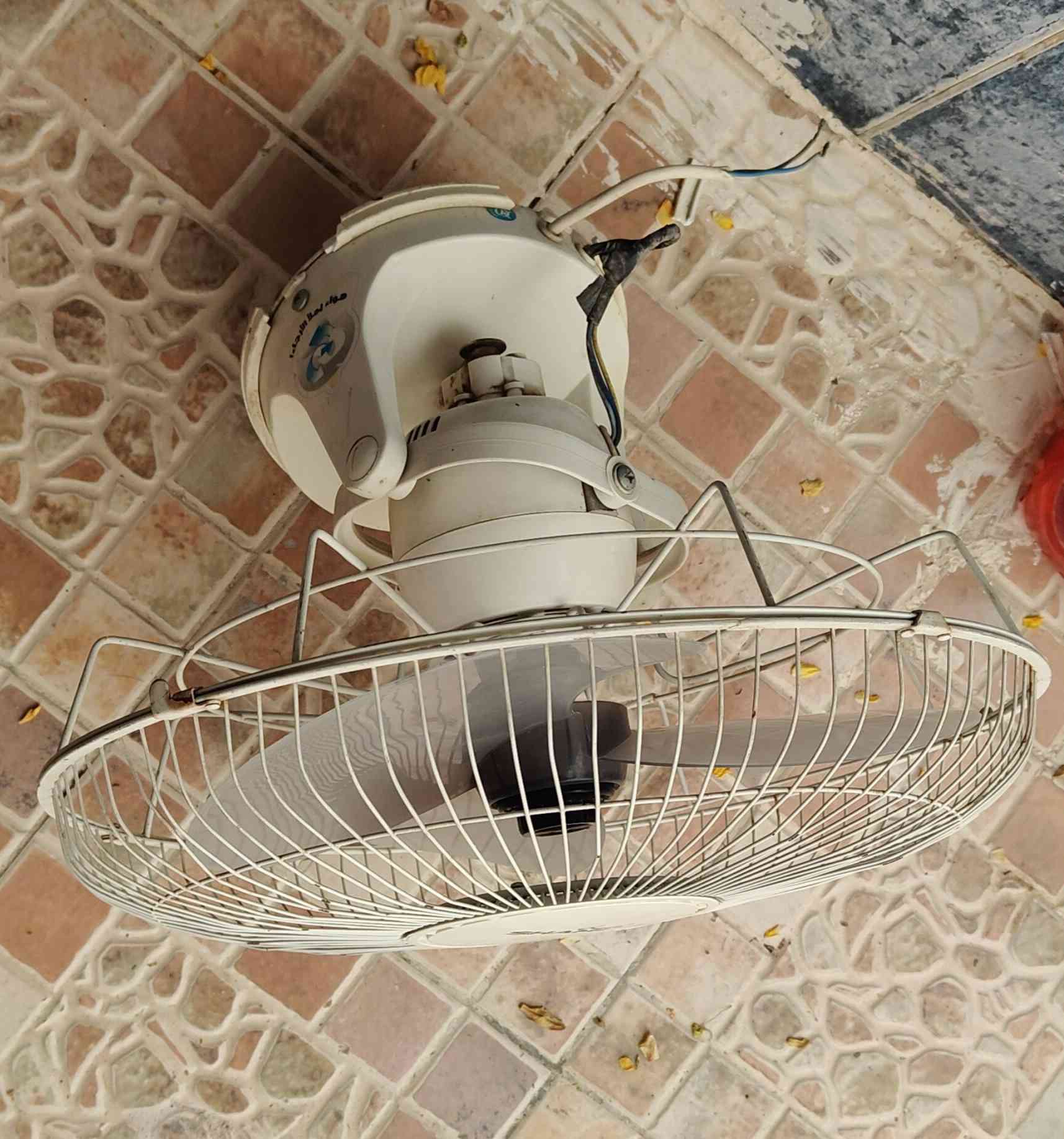 مروحة سقف ب20 اتصل ***********
